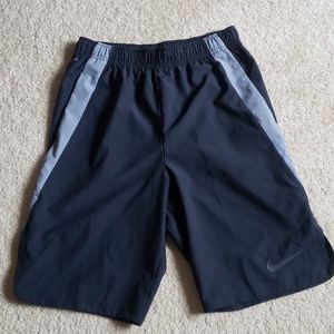 Nike boy XL DRI-FIT short